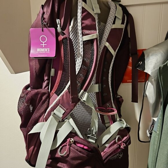 Osprey Sirrus 24 hiking backpack brag new with tags - Picture 7 of 8